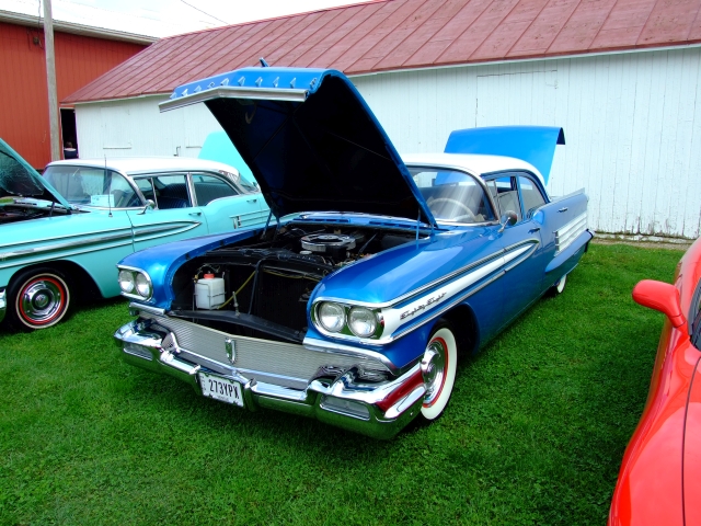 618x457 pixels (297K)